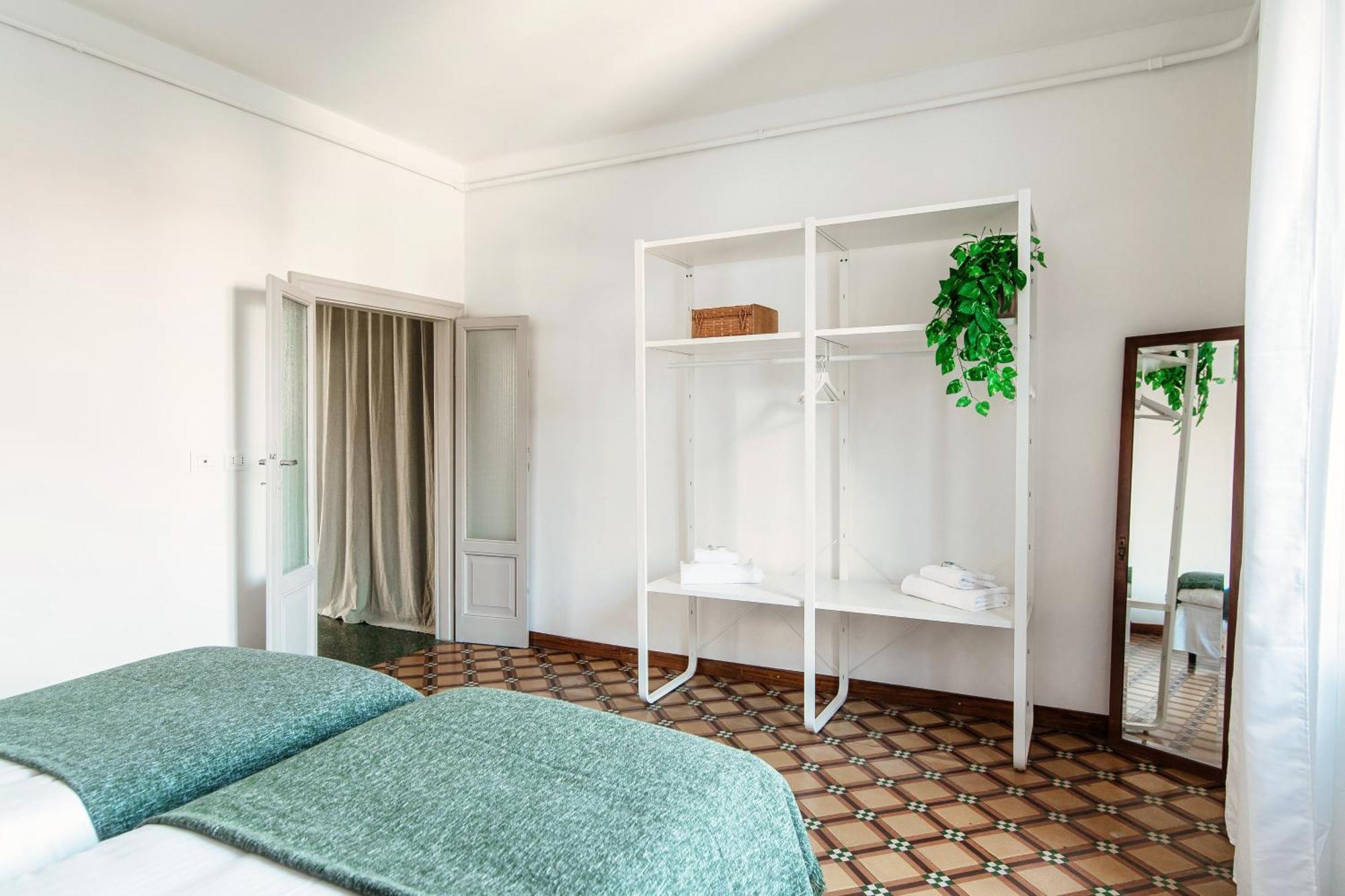 Stella Apartment By Quokka 360 - Past And Present In Como Buitenkant foto